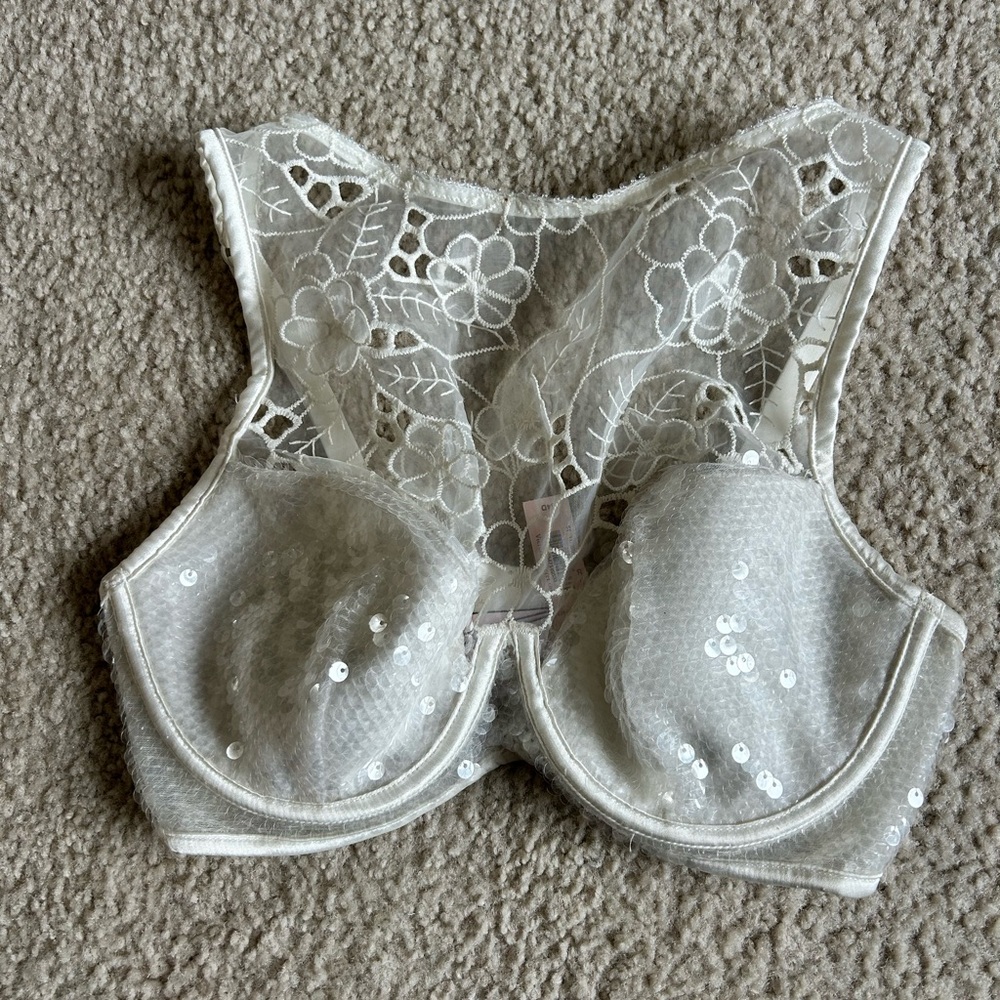 Victoria's Secret Ivory Lace Bralette